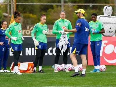 CBF lança projeto inédito para descobrir e desenvolver jovens goleiras até a Copa de 2027