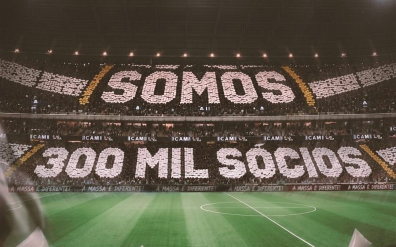 Atlético-MG se torna o clube com mais sócios-torcedores do Brasil, alcançando 300 mil associados com o programa Galo na Veia