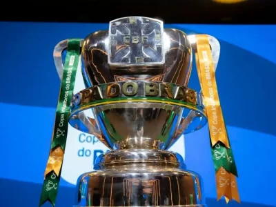 Maurício Ramos, campeão da Copa do Brasil pelo Palmeiras, é o novo técnico do Maguary aos 41 anos