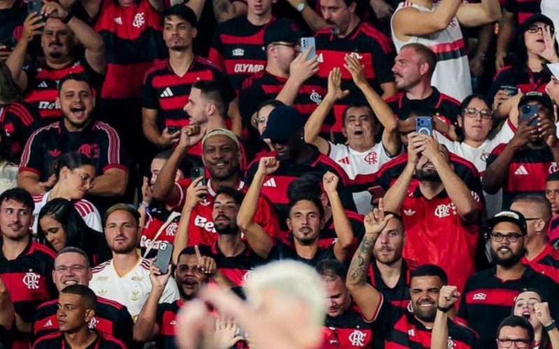 Flamengo e Estudiantes-ARG batem recorde de público na Libertadores com 72.492 torcedores no Maracanã