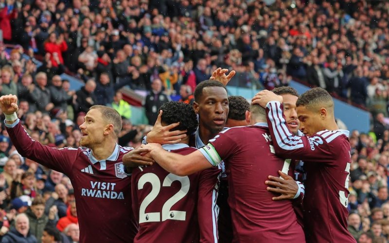 Nicolas Jackson brilha e garante vitória do Aston Villa sobre o Manchester City, que sofre primeira derrota na Premier League