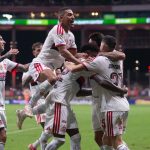 Flamengo brilha no segundo tempo, derrota Bahia e reforça liderança no Brasileirão