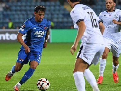 Weslley Patati brilha na Europa League e marca dois gols na vitória do AZ Alkmaar sobre o Ararat-Armenia