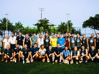 Areninha Pajuçara recebe jogo de futebol em homenagem ao Dia dos Pais com servidores da Prefeitura de Maceió