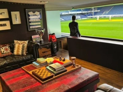 Ronaldinho e Ronaldo Fenômeno podem virar estrelas do Queens Park Rangers em plano inesperado
