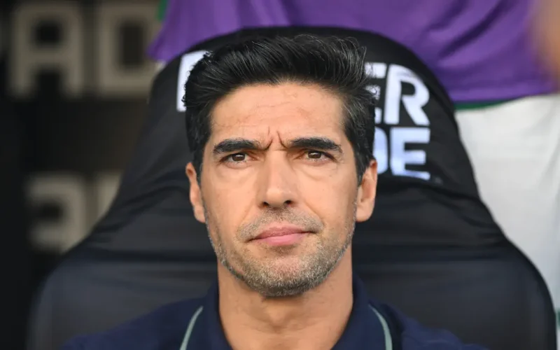 Kaique se destaca no Sporting, e José Mota revela: "Abel Ferreira me disse que ele é jogador de seleção"