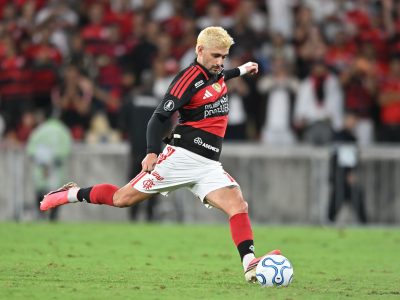 Flamengo é eliminado da Libertadores, mas marca recorde de renda no futebol brasileiro com R$ 13,1 milhões no Maracanã