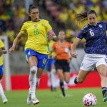 Brasil empata com Argentina em amistoso e técnico Arthur Elias faz avaliações para convocação futura