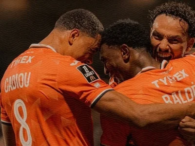 Lorient surpreende Mônaco e vence por 1 a 0, tirando o time da liderança da Ligue 1