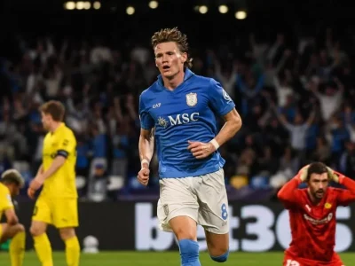 Napoli supera Bodo/Glimt em partida eletrizante de sete gols na Champions League