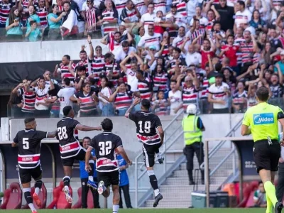 Santa Cruz encerra jejum de nove anos e retorna à Série B após empate emocionante contra o Maringá