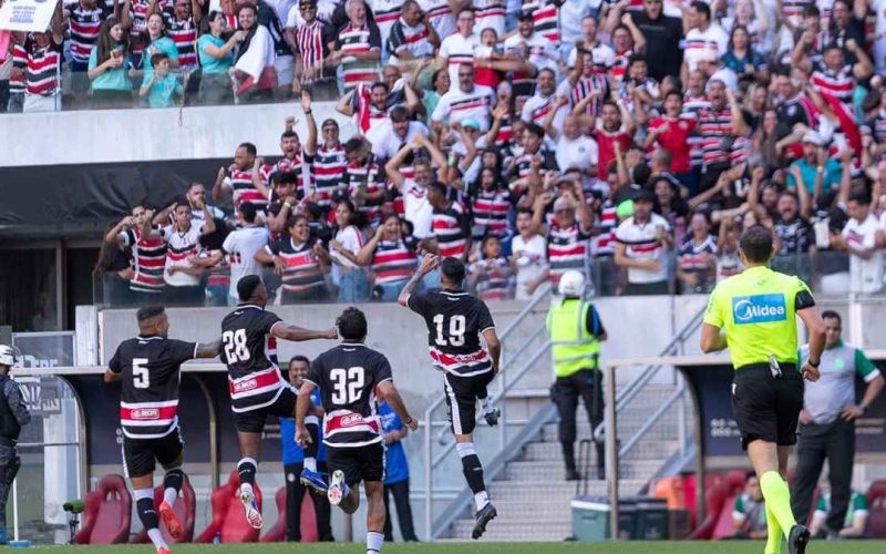 Santa Cruz encerra jejum de nove anos e retorna à Série B após empate emocionante contra o Maringá