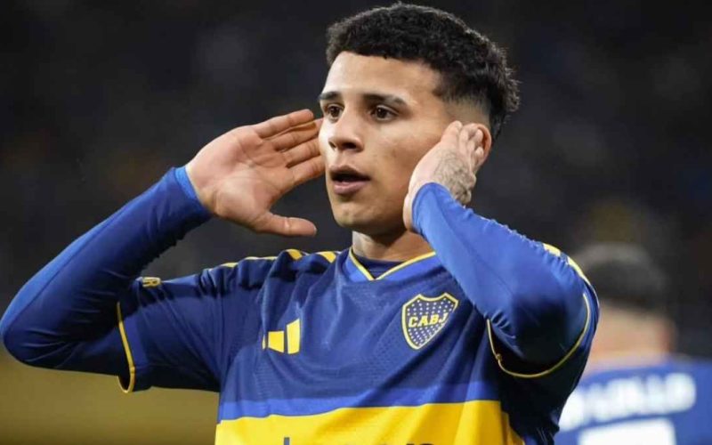 Provocações entre Leonel Flores e Thiago Mendes esquentam clima após eliminação do Vasco na Copa Sul-Americana
