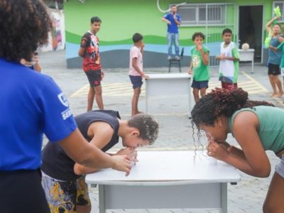 Serra promove duas tardes de diversão gratuita com futebol de sabão e distribuição de lanches para crianças na próxima semana