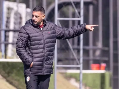 CBF anula registro de Diego Souza após investigação sobre diploma falso de treinador