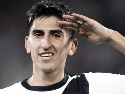 Vasco vence Botafogo por 2 a 1 em clássico e alcança a terceira vitória seguida no Brasileirão
