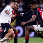 Corinthians empata com o Vitória e chega a 33 pontos no Brasileirão 2026 após gol de Yuri Alberto