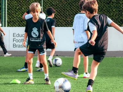 Real Madrid abre escola de futebol no Rio com Sávio, tricampeão da Champions, como convidado especial