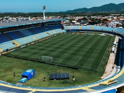 Avaí busca recuperação em duelo crucial contra o Athletic na Série B; saiba onde assistir ao jogo