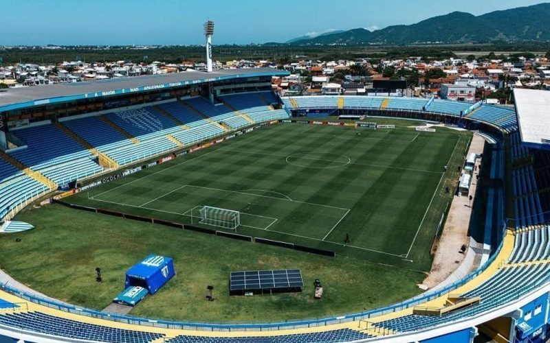 Avaí busca recuperação em duelo crucial contra o Athletic na Série B; saiba onde assistir ao jogo