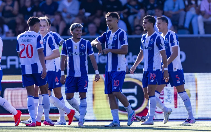 FC Porto busca a primeira vitória na Champions contra PSV em confronto decisivo no Dragão