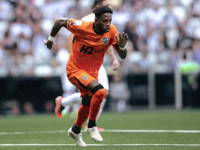 Fred convida Bruno Fernandes para jogar no Atlético e destaca amizade com o craque da Premier League