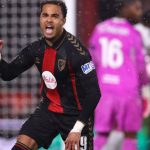 Bournemouth aproveita expulsão de Mike Maignan e mantém 100% na Europa League com vitória sobre o Milan