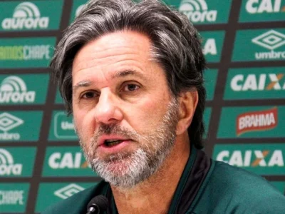 Família de Caio Júnior ainda busca justiça quase dez anos após tragédia da Chapecoense