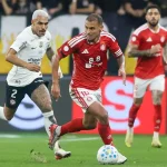 Brasileirão retoma a disputa pela liderança com Flamengo e Palmeiras conectados em confronto decisivo nesta quarta-feira