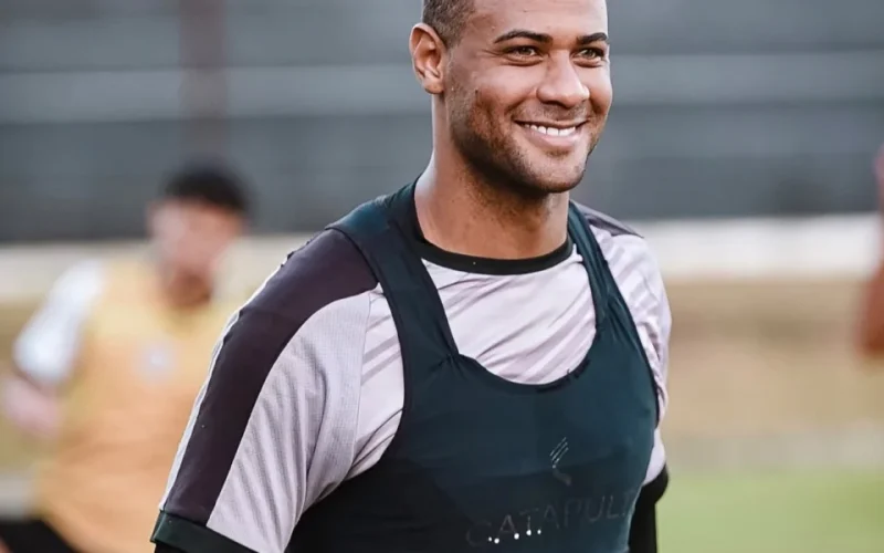Treze anuncia a contratação do goleiro Jonh Wilquer para a temporada