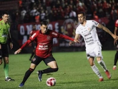 Brasil de Pelotas brilha e retorna à elite gaúcha após vitória convincente sobre o União Frederiquense