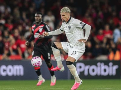 Lyanco se destaca em empate dramático do Atlético-MG com o Athletico-PR e desabafa: “Algumas coisas só acontecem comigo”