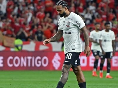 Corinthians enfrenta risco de rebaixamento após derrota, enquanto Vasco respira com vitória sobre o Botafogo