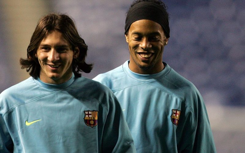 Ronaldinho Gaúcho homenageia Messi em despedida da seleção: "Alegria ter feito parte da sua história"