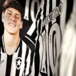 Botafogo e Chapecoense definem escalações para duelo crucial no Brasileirão