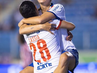 Bahia derrota atual campeão São Paulo no jogo de ida das quartas da Copa do Brasil Feminina