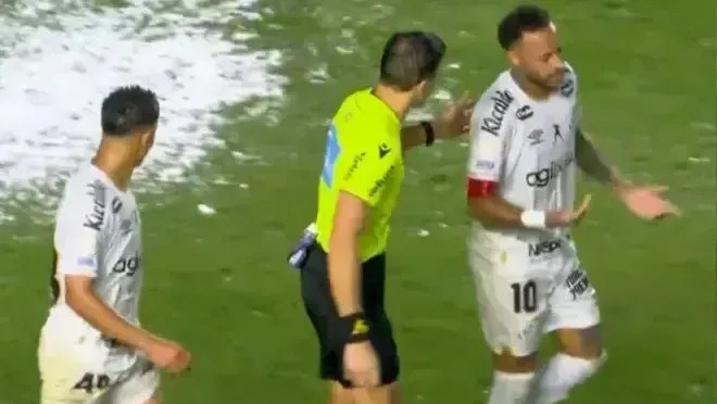 Neymar desfalca Santos contra o Palmeiras após polêmica com jogador do Bahia