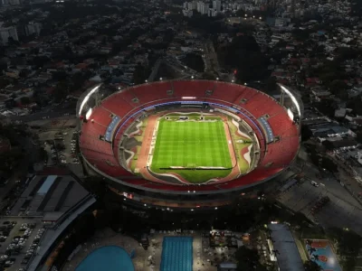 Oito jogadores brasileiros escapam do novo limite de estrangeiros da CBF até 2030