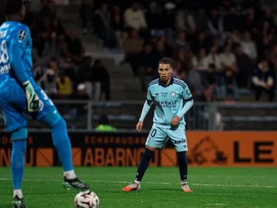 Paris FC e Rennes surpreendem e lideram a tabela da Ligue 1, PSG é apenas sexto
