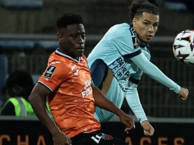 Paris FC e Rennes duelam na Ligue 1 com apenas uma derrota na temporada; vitória pode definir liderança para o Rennes