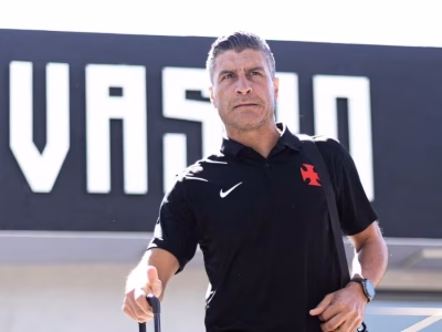 Vasco planeja contratações com foco em zagueiro, lateral e atacante para 2027
