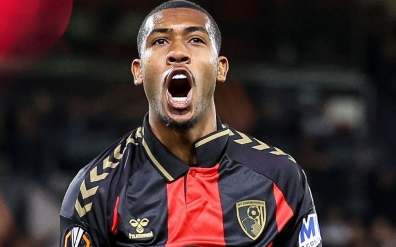 Bournemouth faz história na Europa League com vitória e brilho dos brasileiros Evanilson e Rayan