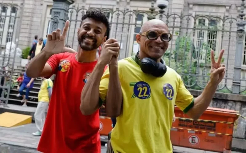 Amizade de infância: porteiro e garçom superam diferenças políticas e votam juntos no Rio