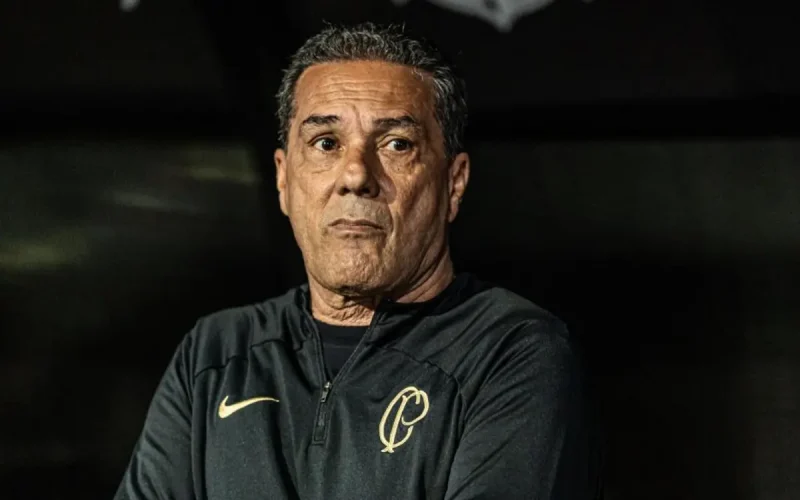 Corinthians descarta qualquer negociação com Vanderlei Luxemburgo para cargo técnico em meio a crise no Campeonato Brasileiro