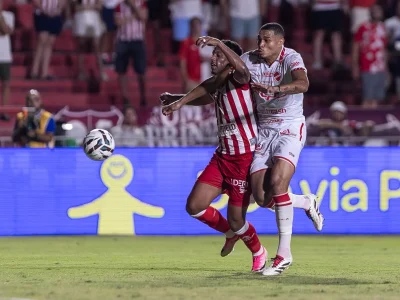 Vila Nova vence Náutico e retoma a liderança da Série B após vitória convincente nos Aflitos